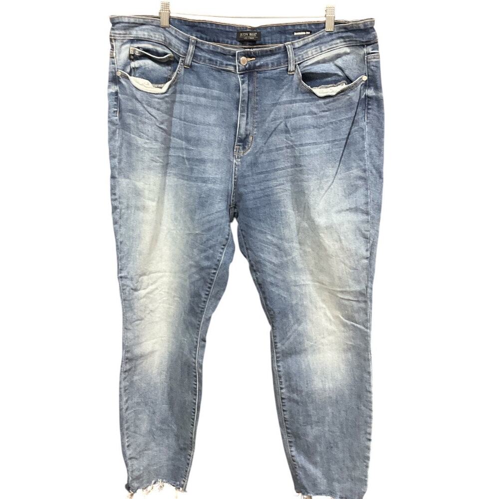 Judy Blue Boyfriend Fit 22W
